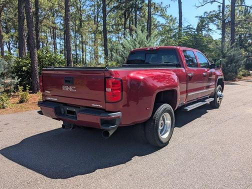 Red Quartz Tintcoat 2019 GMC Sierra 3500 Denali