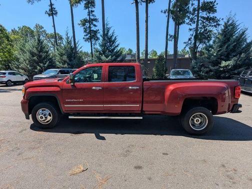 Red Quartz Tintcoat 2019 GMC Sierra 3500 Denali