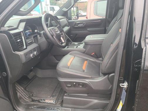 2025 GMC Sierra 2500 AT4