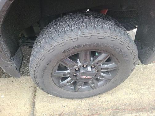 2025 GMC Sierra 2500 AT4