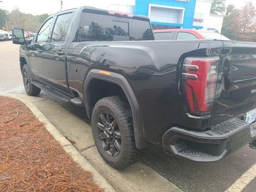 2025 GMC Sierra 2500 AT4