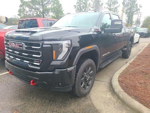 2025 GMC Sierra 2500 AT4