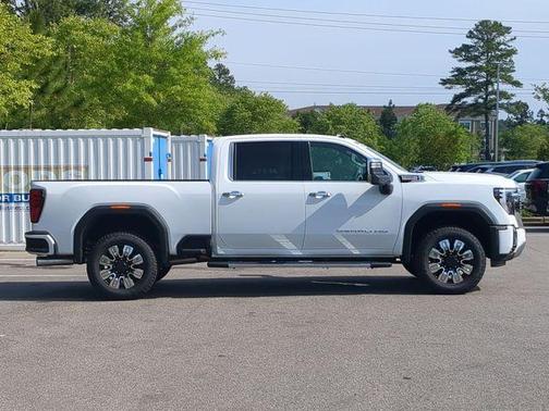2025 GMC Sierra 2500 Denali