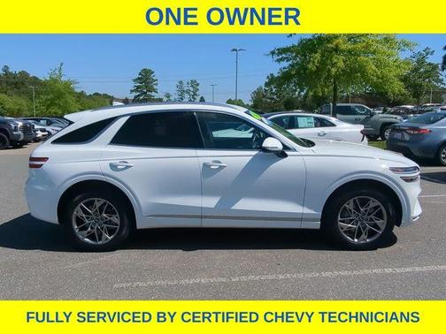Alta White 2025 Genesis GV70 2.5T