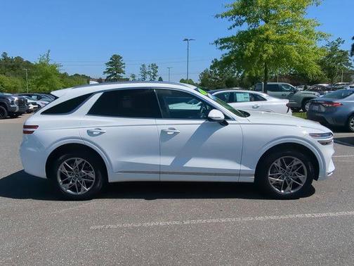 White 2025 Genesis GV70 2.5T