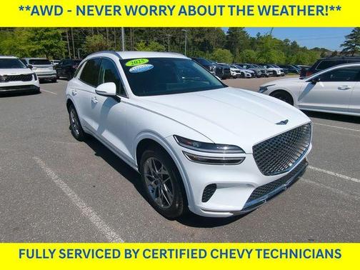Alta White 2025 Genesis GV70 2.5T