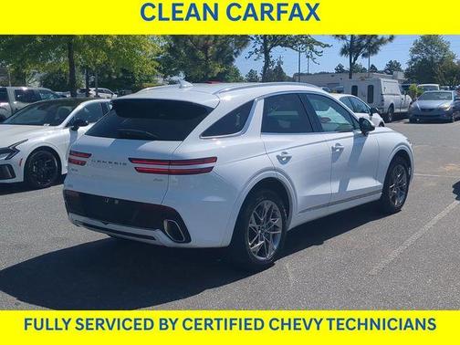 Alta White 2025 Genesis GV70 2.5T