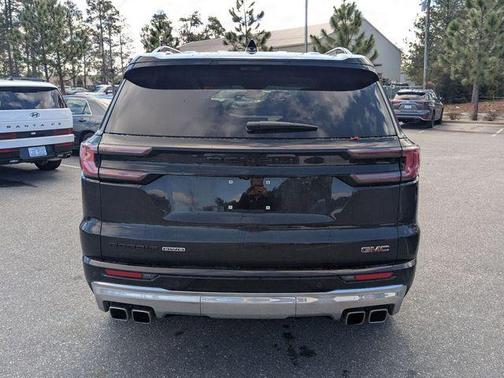 2025 GMC Acadia Denali