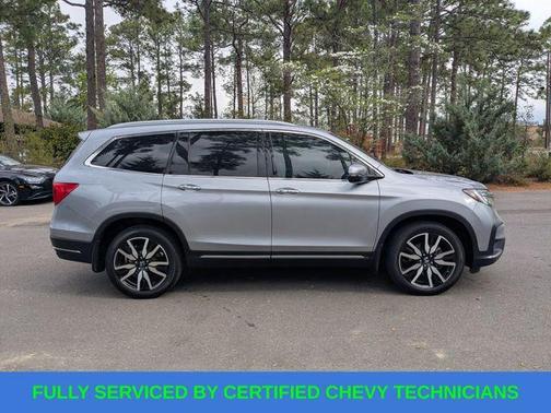 Silver 2022 Honda Pilot Elite