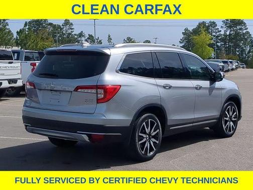 Silver 2022 Honda Pilot Elite