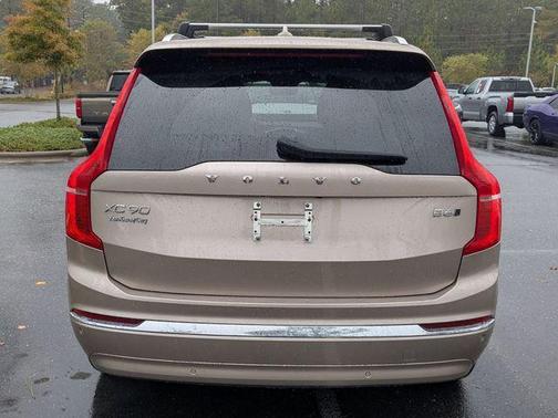 2024 Volvo XC90 B6 Ultimate Bright Theme 6-Seater