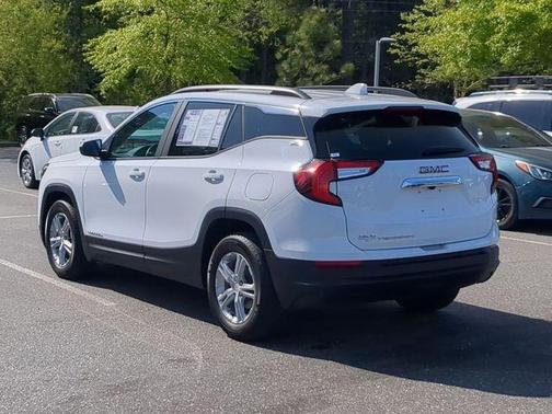 Summit White 2022 GMC Terrain SLE