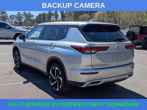 2024 Mitsubishi Outlander SE