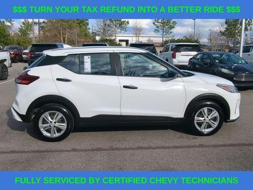 2022 Nissan Kicks S