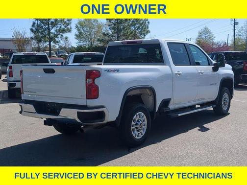 Summit White 2025 Chevrolet Silverado 2500 LT