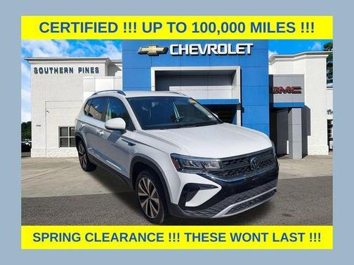Pure White 2024 Volkswagen Taos 1.5T SE