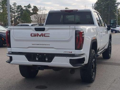 2025 GMC Sierra 2500 AT4