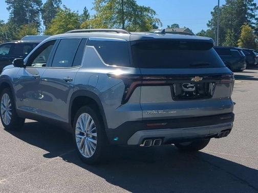 Sterling Gray Metallic 2027 Chevrolet Traverse LT
