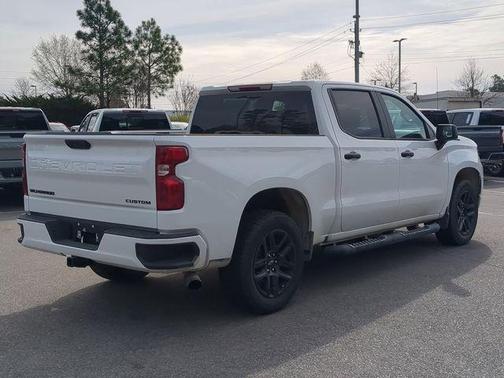 Summit White 2026 Chevrolet Silverado 1500 Custom