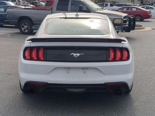 2020 Ford Mustang EcoBoost