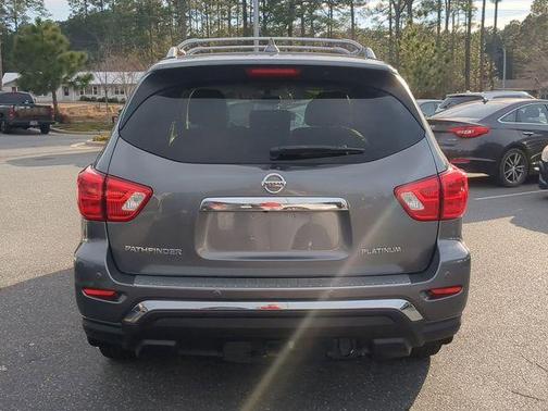 2019 Nissan Pathfinder Platinum