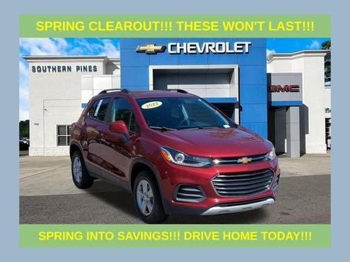 Crimson Metallic 2022 Chevrolet Trax LT