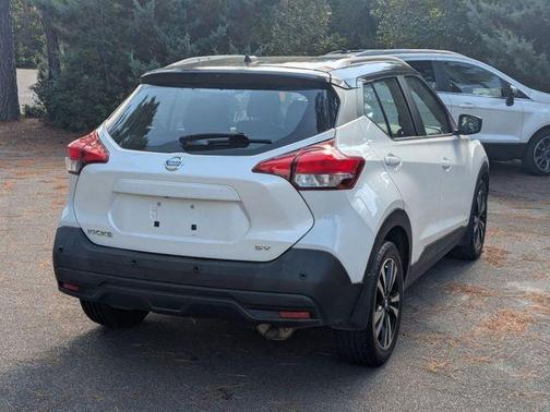 2020 Nissan Kicks SV