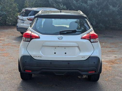 2020 Nissan Kicks SV