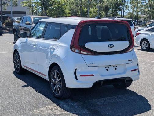 Snow White Pearl 2020 Kia Soul GT-Line 2.0L