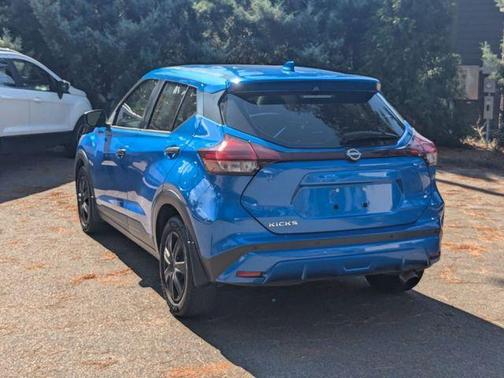 2022 Nissan Kicks S