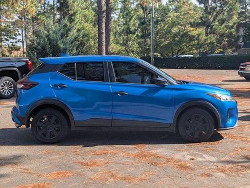 2022 Nissan Kicks S