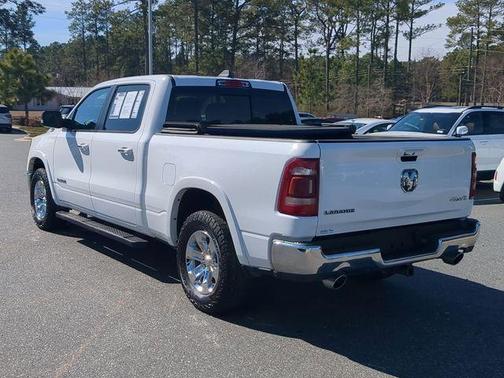 Bright White Clearcoat 2020 RAM 1500 Laramie