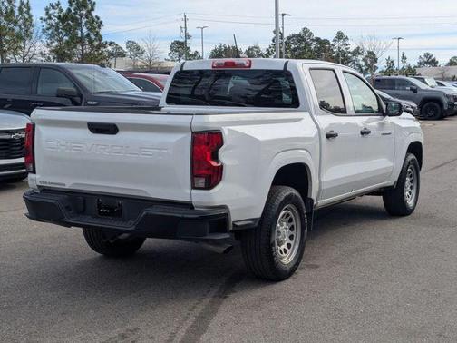 2024 Chevrolet Colorado WT