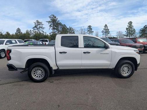 2024 Chevrolet Colorado WT