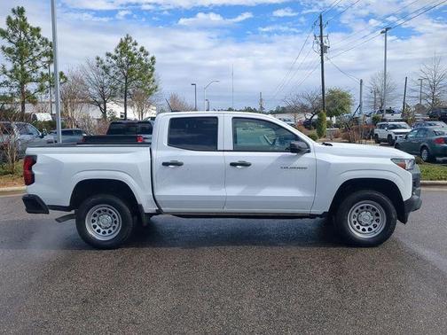 2024 Chevrolet Colorado WT