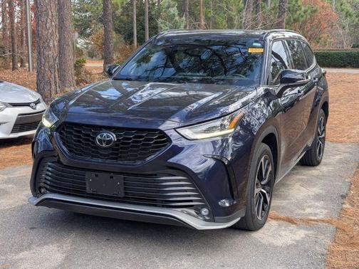 2022 Toyota Highlander XSE