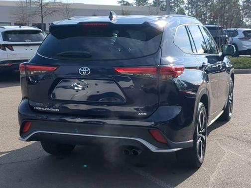 2022 Toyota Highlander XSE