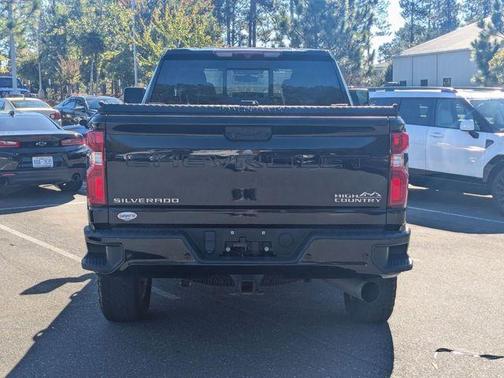 2022 Chevrolet Silverado 2500 High Country