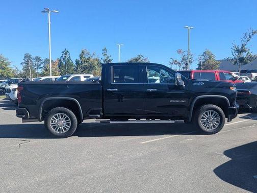 2022 Chevrolet Silverado 2500 High Country