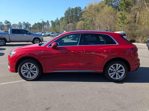 2024 Audi Q3 45 S line Premium