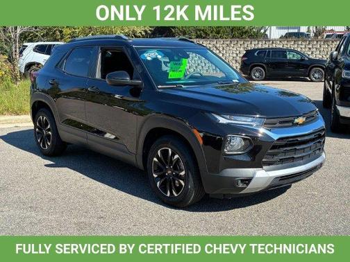 Mosaic Black Metallic 2023 Chevrolet Trailblazer LT