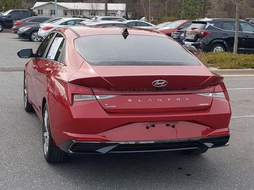 2022 Hyundai ELANTRA Limited