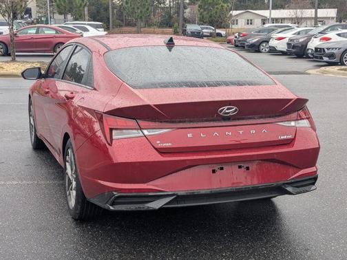 2022 Hyundai ELANTRA Limited