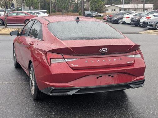 2022 Hyundai ELANTRA Limited