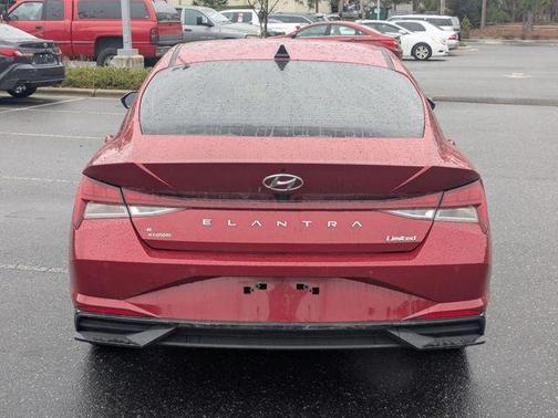 2022 Hyundai ELANTRA Limited