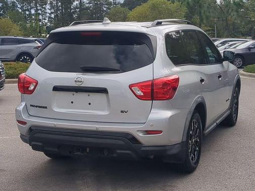 2019 Nissan Pathfinder SV