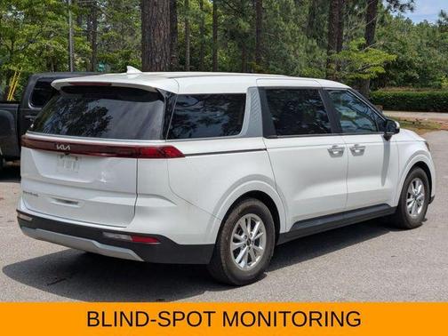2022 Kia Carnival LXS