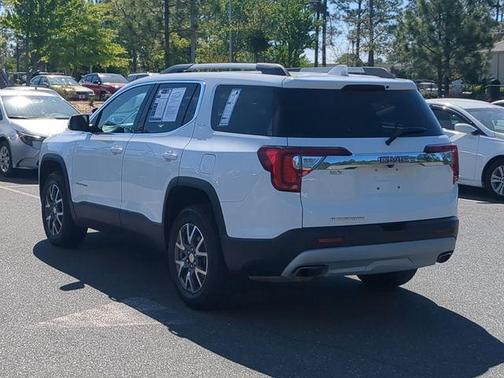 Summit White 2023 GMC Acadia SLE