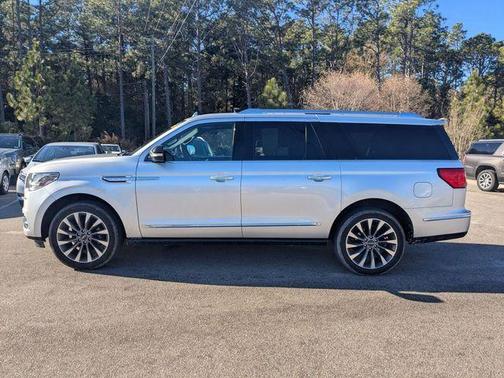 2019 Lincoln Navigator L Select