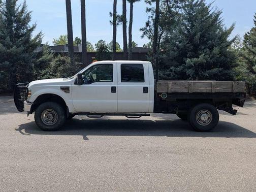 White 2010 Ford F-250 XL